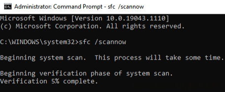 Command Prompt beginning verification phase of system scan.