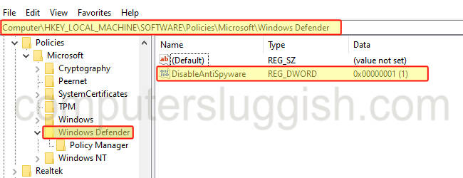 Windows Registry Editor showing the DisableAntiSpyware key added.